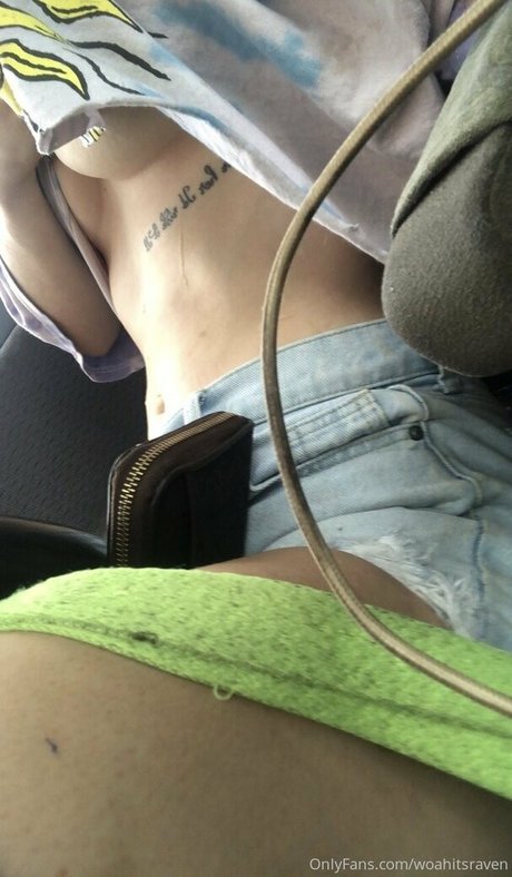 woahitsraven star porn picture