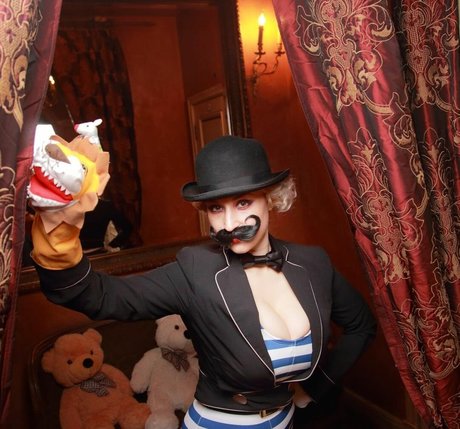 Kitty Orlova naked actress photo