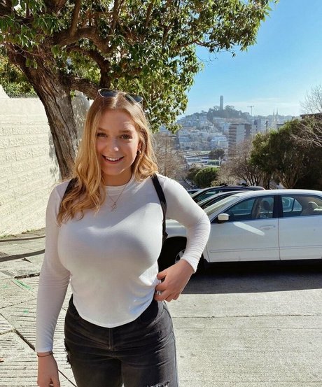 Whitney T free model img