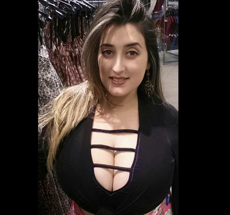 Michelly Rebechi adult star photos