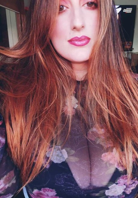 Michelly Rebechi hot star gallery