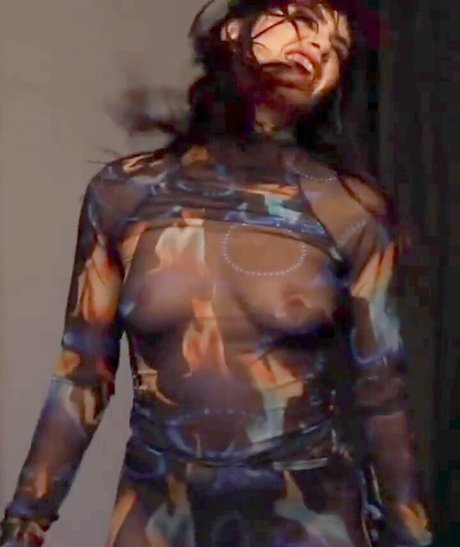 Lali Esposito model xxx image