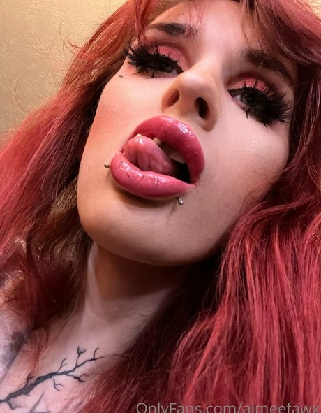 aimeefawx model erotic photo