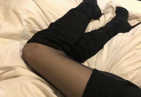 chrissycantwalk pornstar nude pics