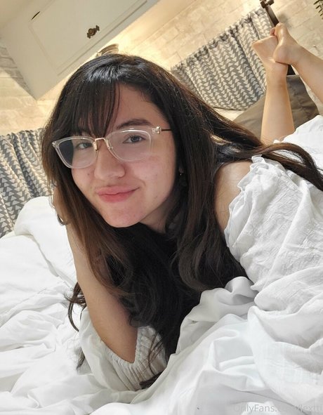 lextti pornstar exclusive photo