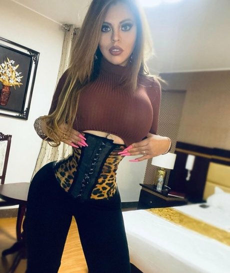 Stefany Camus star sex pictures