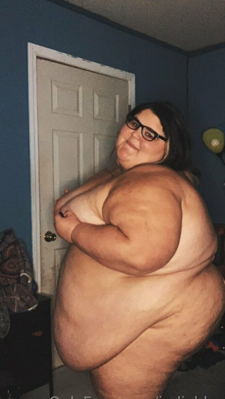 imlivbby art model image