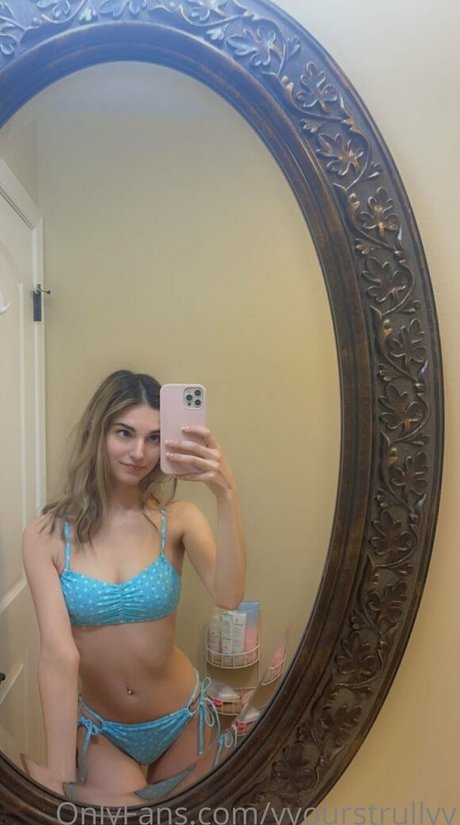 yyourstrullyy pornstar art pic