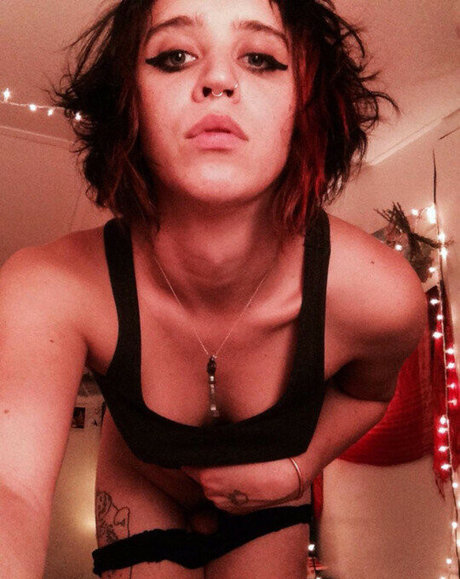 Adi Lockheart model exclusive photos