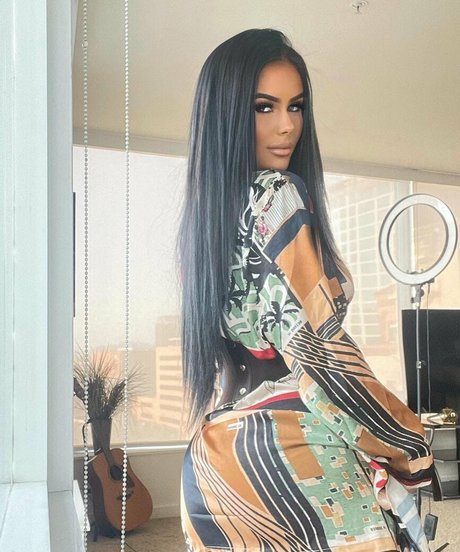 kendal lovins hot star photo