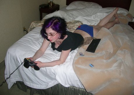 Mandy Morbid model art photo