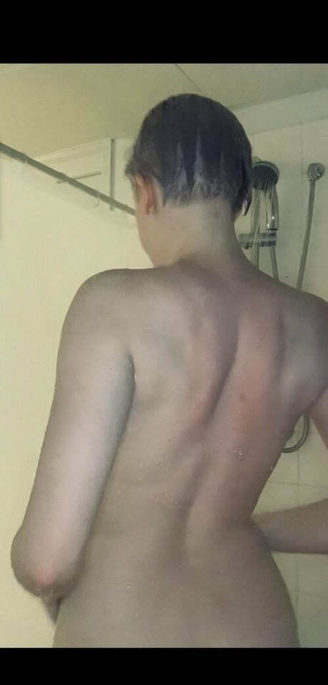 louisesky3 free actress photo