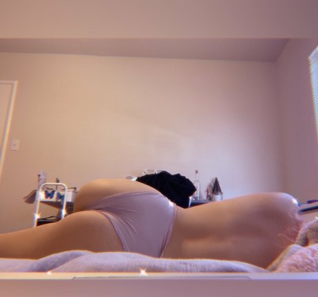 pregnant threesome onlyfans erotic picture