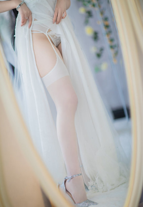 Natsuko233 naked model gallery