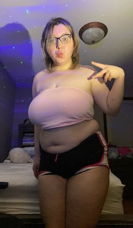 small tits onlyfans hd pics