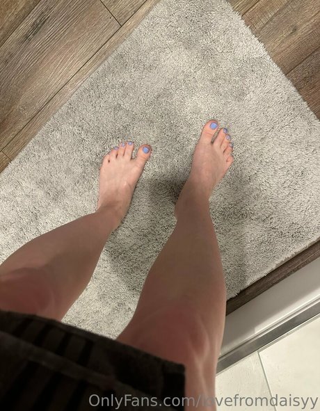 lovefromdaisyy pornographic star img