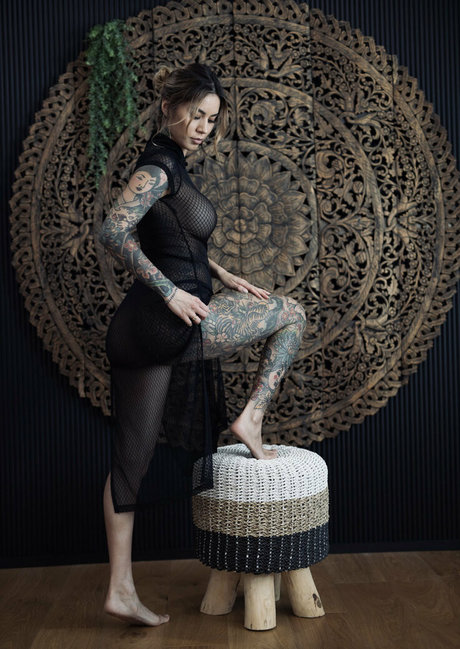 rizerae nudes actress pics