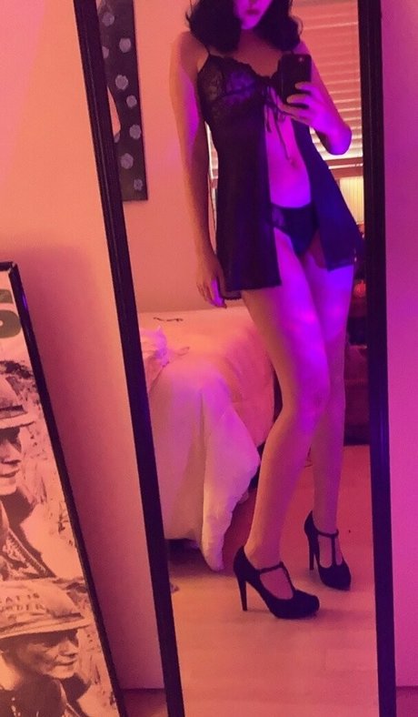 feet slave onlyfans hot xxx picture