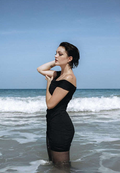 sithbitch erotic star pictures