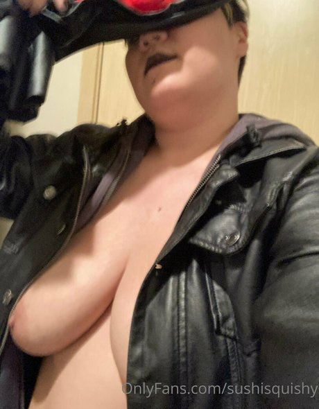 sushisquishy model adult gallery