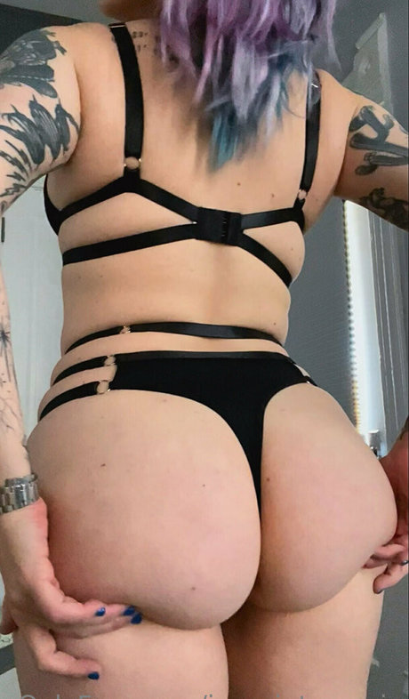 ivysaintmayvip model adult gallery