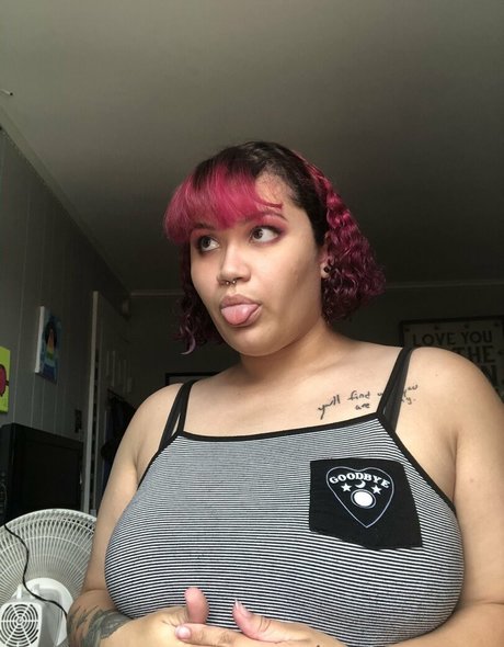 yourlocalewhore model art images