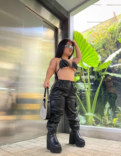 Maria Guevito erotic pornstar archive