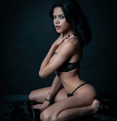 scarletsblade star naked pics