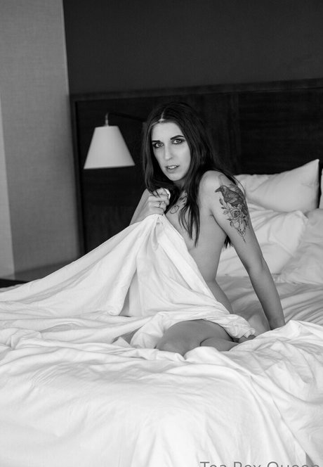 tearexqueen pornographic star image