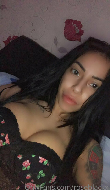 roseblackx pretty actress archive