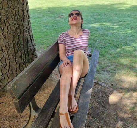 goddesshathafeet star perfect pic