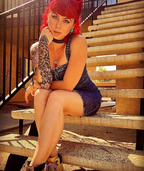 Punkqueenxoxo top model images