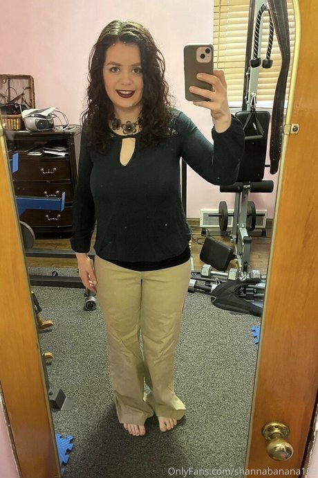 shannabanana123 erotic model images