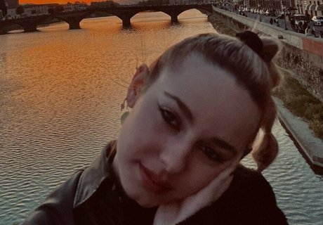 Elena Lagou high quality star image