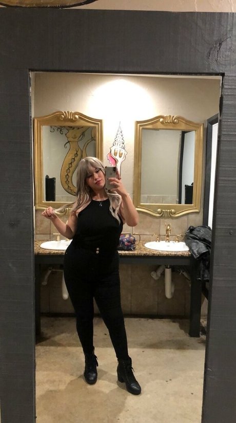 tajataylor top model photo