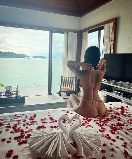 Stephanie Choi model nice gallery