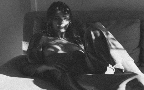 Lowkee Karlee model sexy images