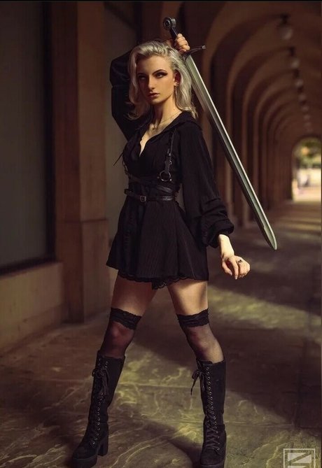 Dragon Cosplays adult actress galleries