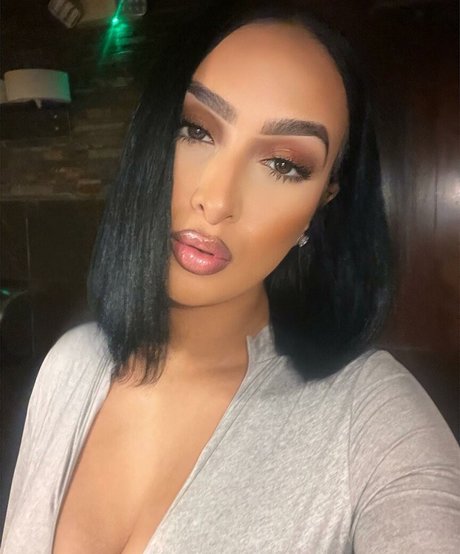 Omaima Benamre star nudes pics