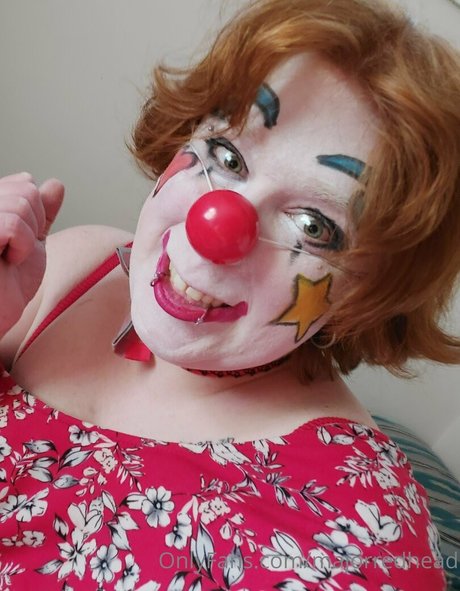 majorredhead star erotic archive