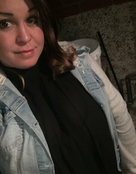 non onlyfans hot nude img