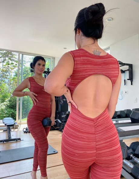 lunavips pretty model pics