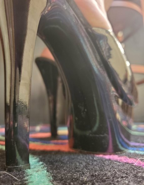 gtssyren naked pornstar images