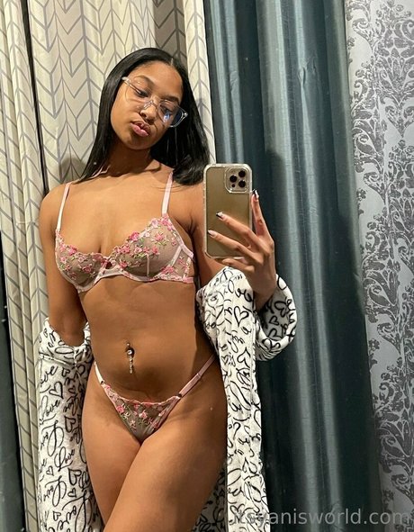 sexcmuseee star hot photo