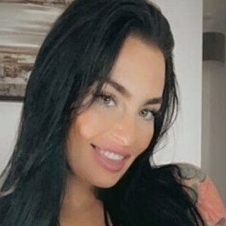 Sidney Shadows nude star img