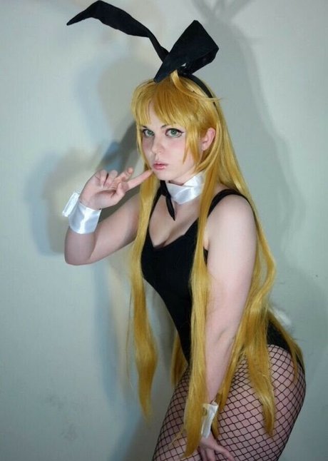 Abi Aikou nudes actress pics