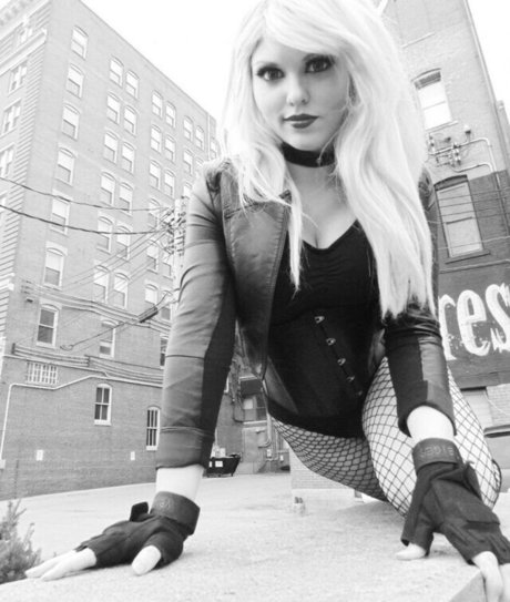 Abi Aikou art pornstar galleries