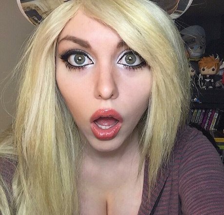 Abi Aikou model pornographic galleries