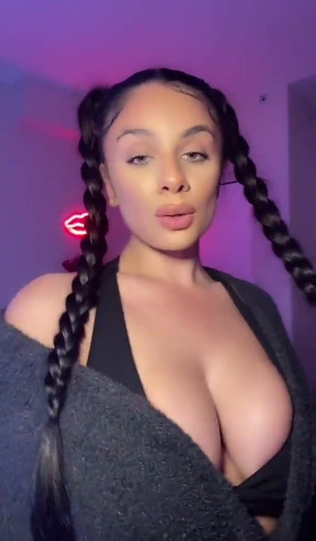 Jordan Taverner pornstar hot image