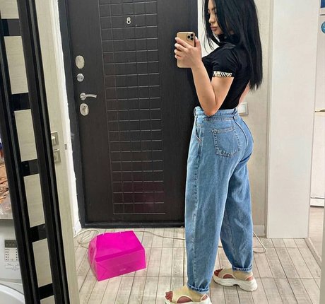 Asa Lochka model art pictures